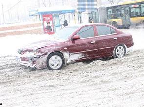 冬天汽车爆料图片视频,冰封世界中的汽车风采